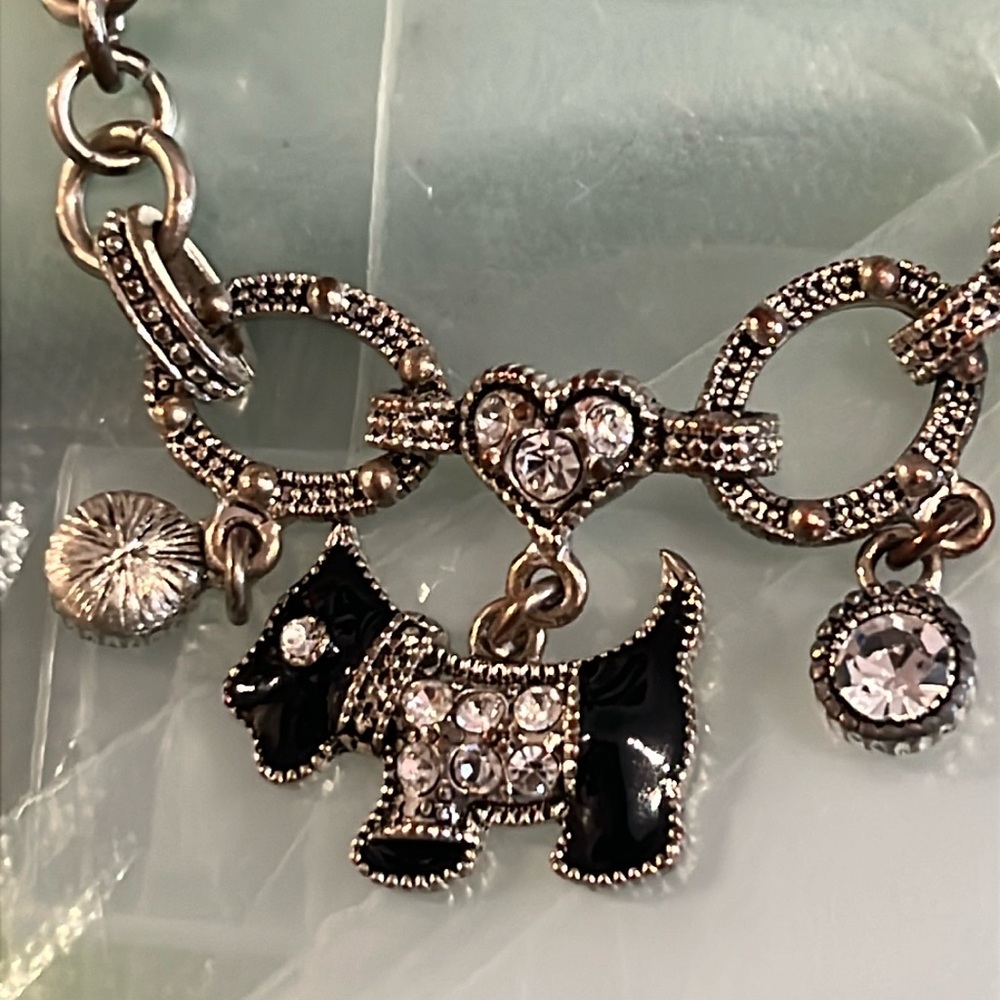 BLACK ENAMEL SCOTTIE DOG CHARM BRACELET 8” long